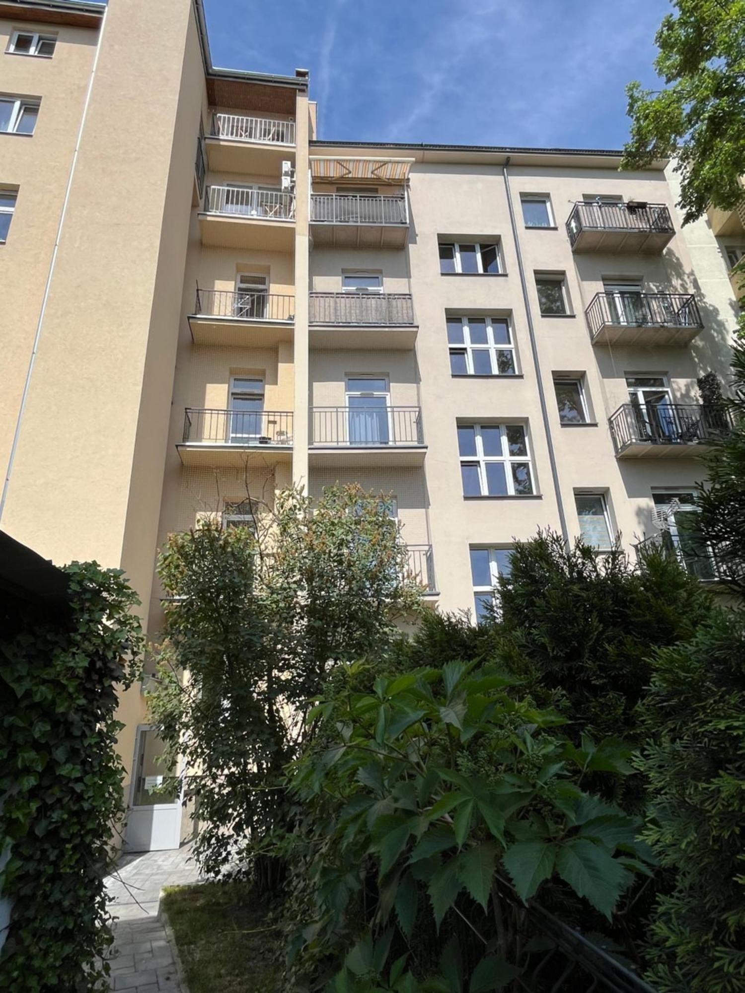 Feelhome Apartment With Kitchen Cracovie Extérieur photo